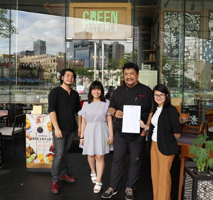 <h1>Top Restaurants Team Up with WWF</h1>
<p>Three of the most well-known restaurants in the country</p>
<p style="text-align: right;"><a href="https://archive.wwf.org.ph/what-we-do/food/thesustainablediner/cravings-greenpastures-zubuchon-join-the-sustainable-diner/">Read More ></a></p>