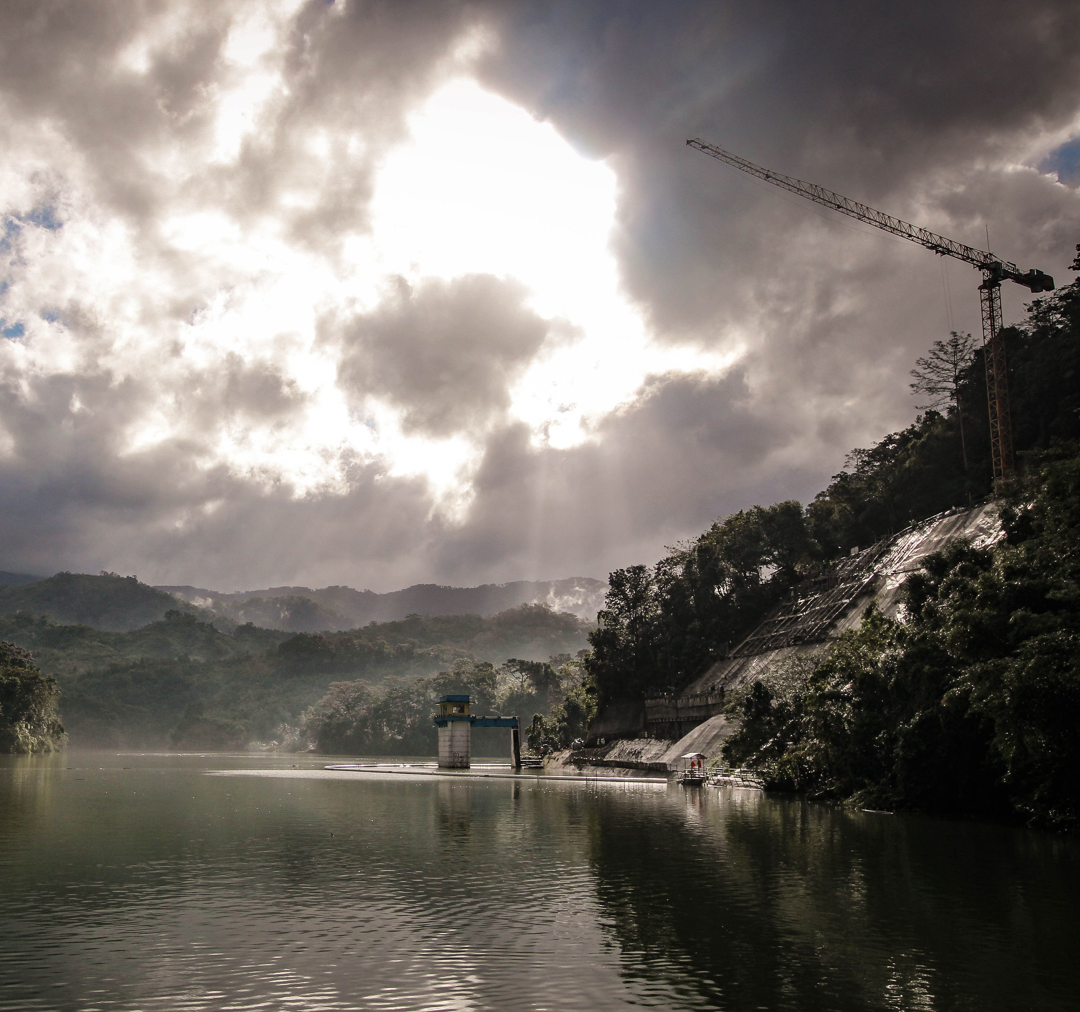 <h1>Cape Town and the Metro Manila Water Problem - Part 2</h1>
<p>Last year saw the makings of a major water crisis strike the coastal city of Cape Town, South Africa. Metro Manila may be far </p>
<p style="text-align: right;"><a href="https://archive.wwf.org.ph/resource-center/story-archives-2019/day-zero-metro-manila-water-problem/" target="_blank">Read More ></a></p>