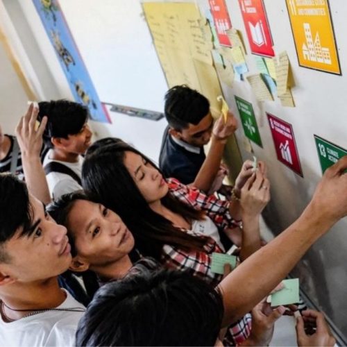 <h1>Youth Redesigns a Resilient and Sustainable Future for their City</h1>
<p style="text-align: right;"><a href="https://archive.wwf.org.ph/resource-center/story-archives-2020/international-youth-day/" target="_blank" rel="noopener noreferrer">Read More ></a></p>