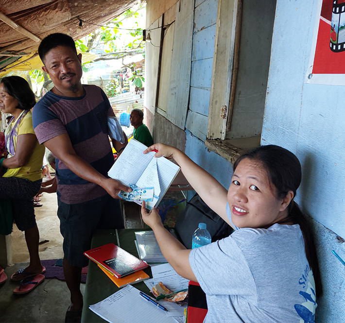 <h1>Fishers reap benefits from new traceability system</h1><p style="text-align: right;"><a href="https://archive.wwf.org.ph/resource-center/story-archives-2022/catch-to-cash-rewarding/">Read More ></a></p>